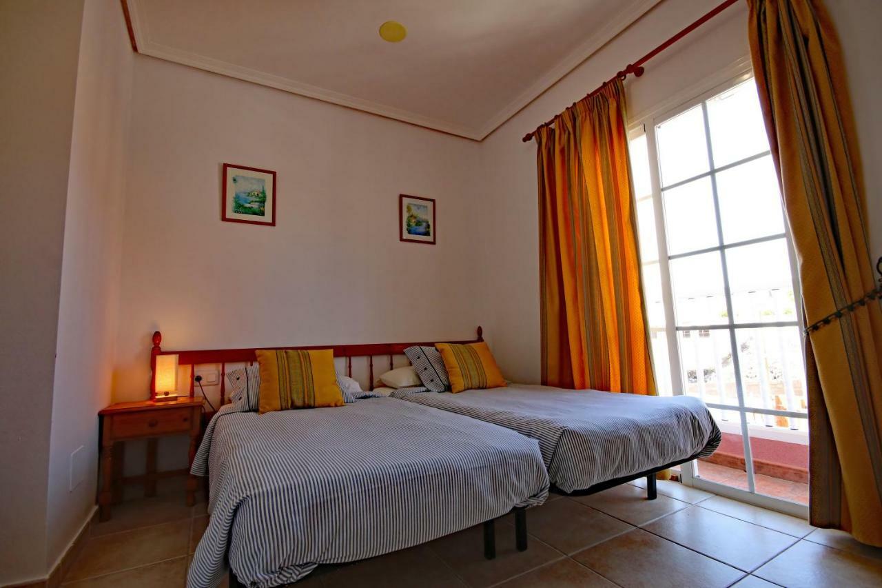 Las Dunas 2 By Rentmedano Pretty 2 Bedroom Villa, Ocean Views, Pool And Wifi El Médano Exterior photo
