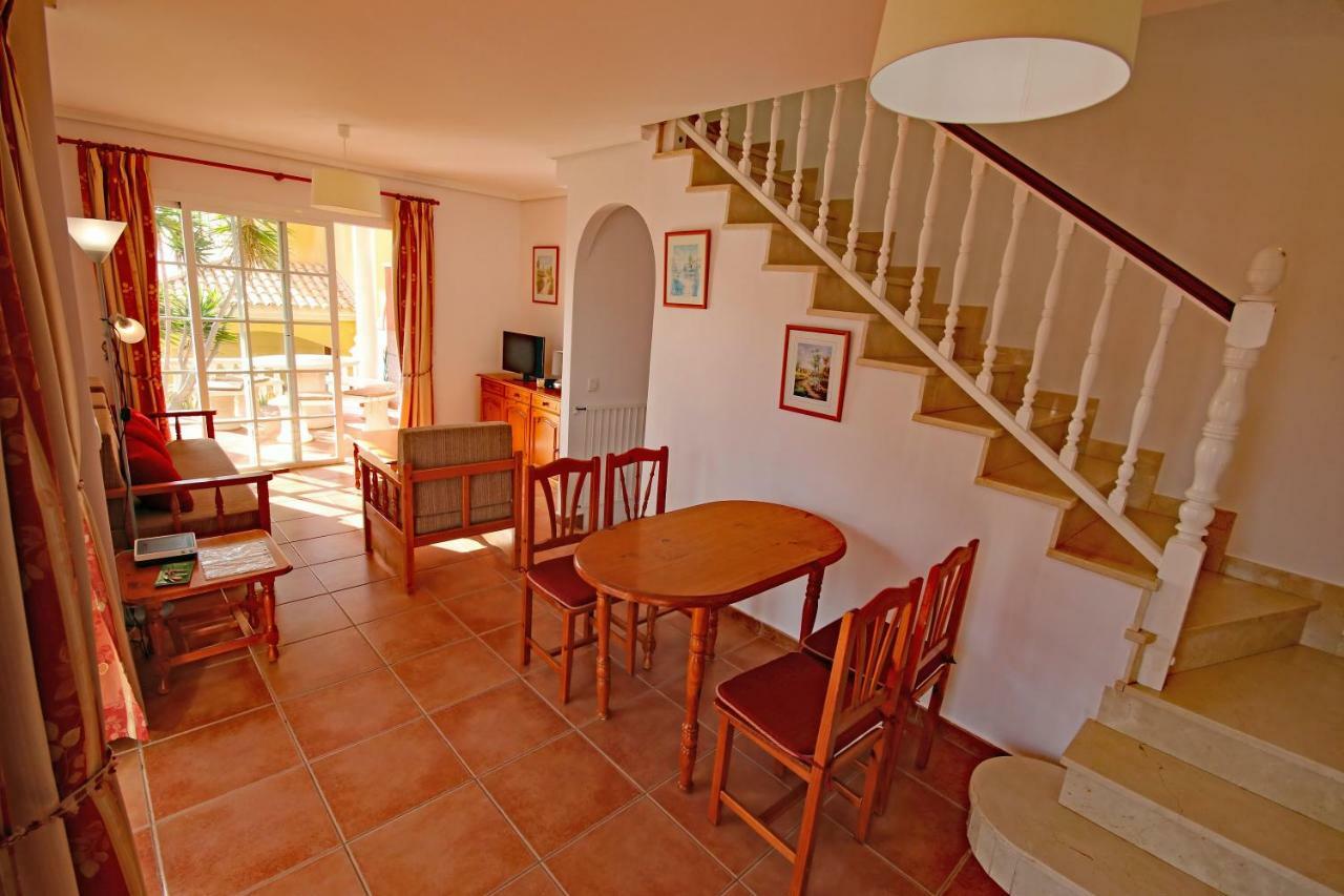 Las Dunas 2 By Rentmedano Pretty 2 Bedroom Villa, Ocean Views, Pool And Wifi El Médano Exterior photo